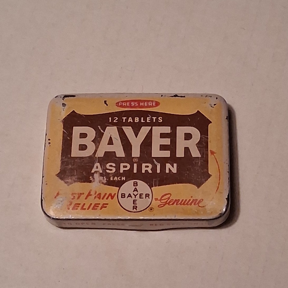 Vintage Mini Bayer Aspirin Tin